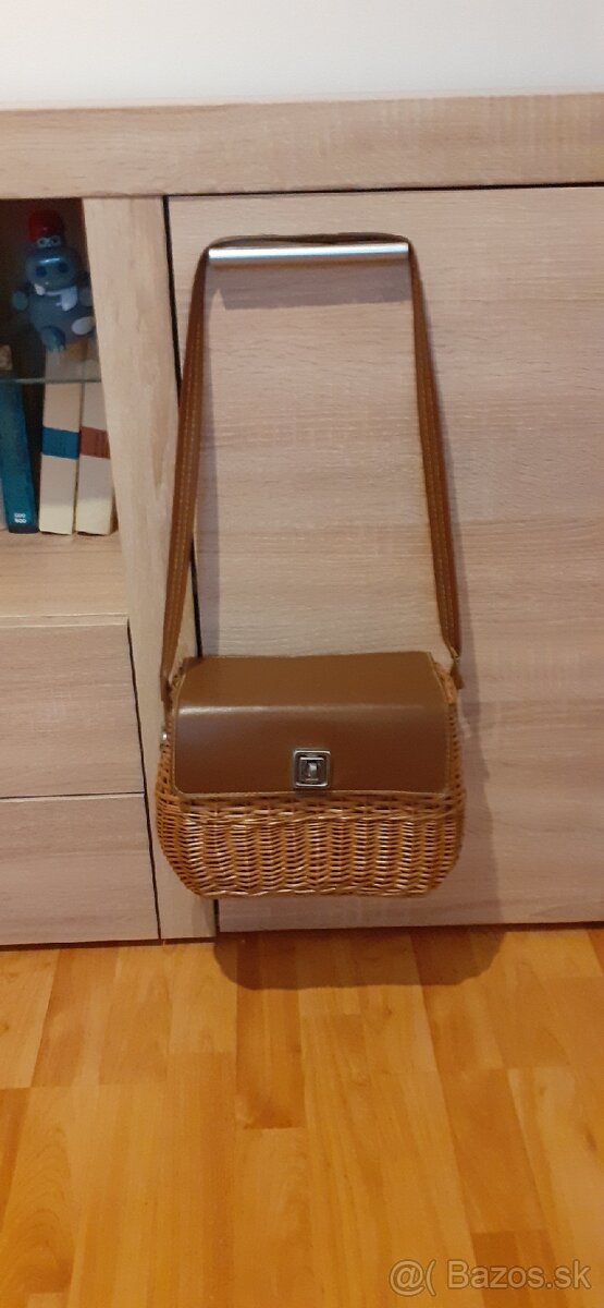 Dámska kabelka - košíček