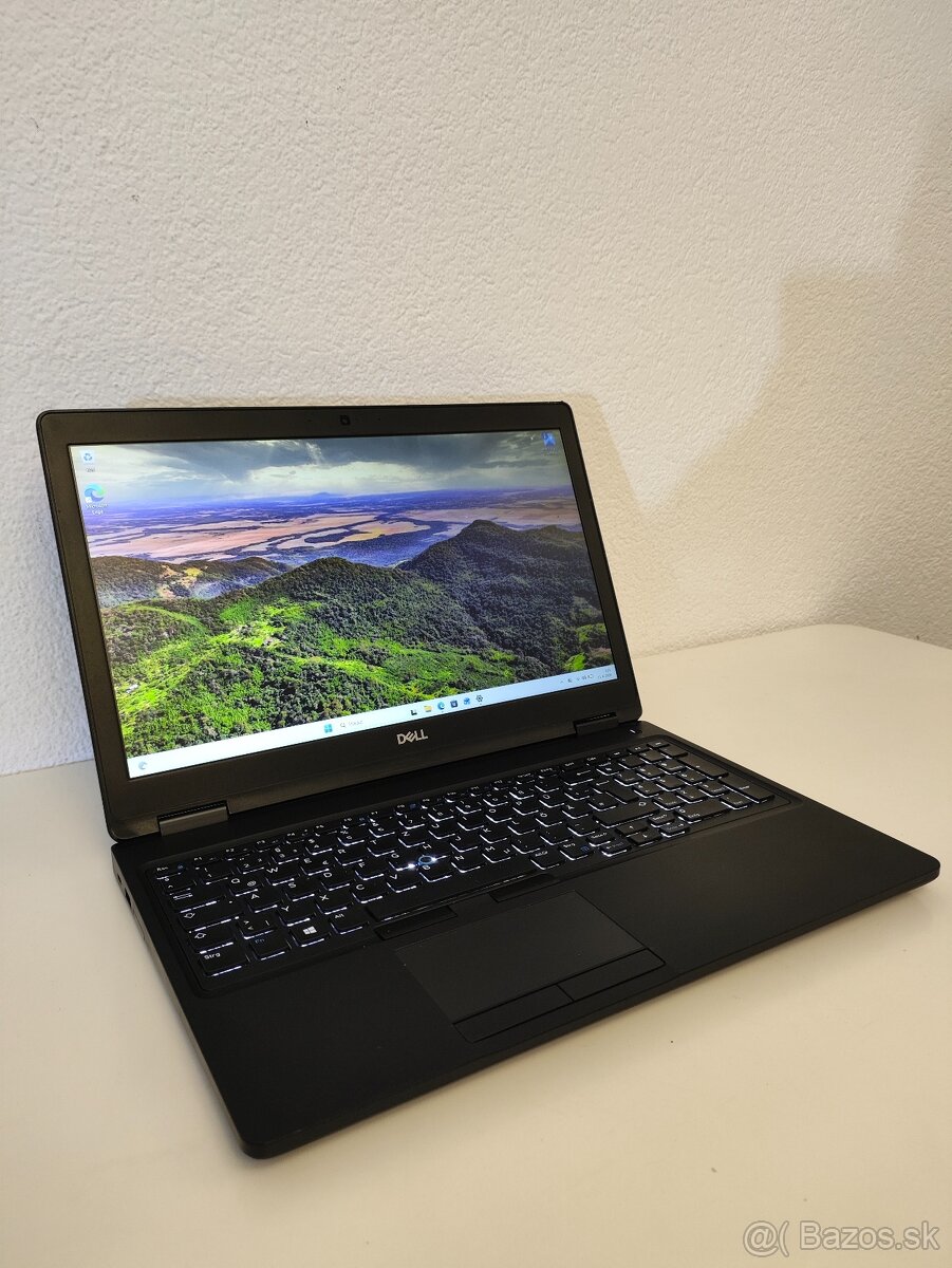 Dell Precision 3530 | Core i5 8th Gen • 16 GB RAM • 512 GB S