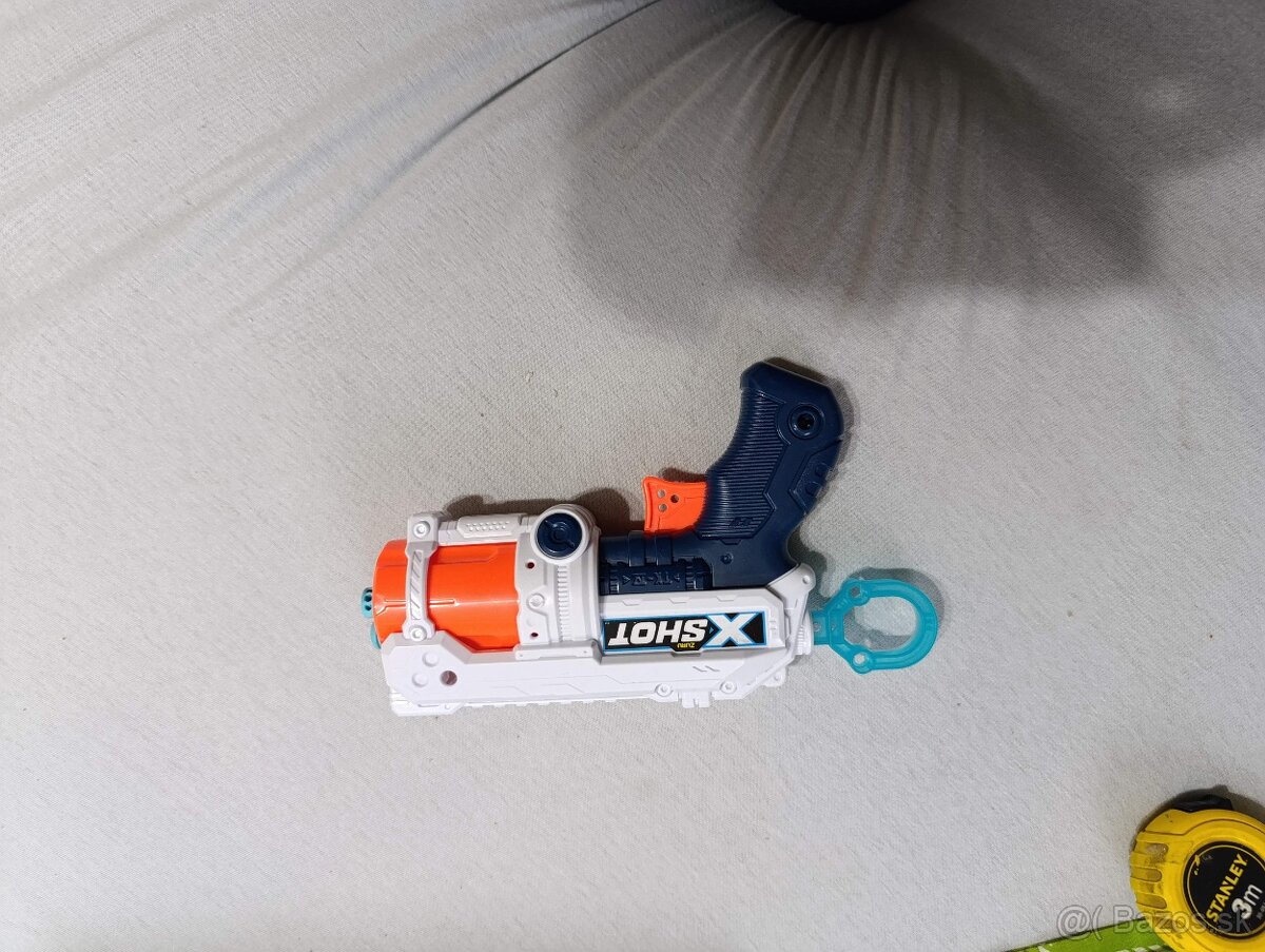 Pistol