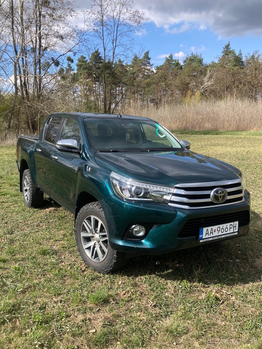 Toyota Hilux 2,4 D