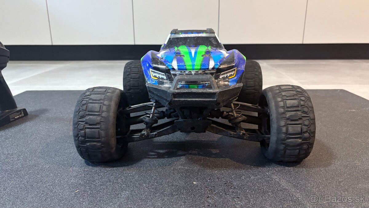 Predám Traxxas Maxx 1:10
