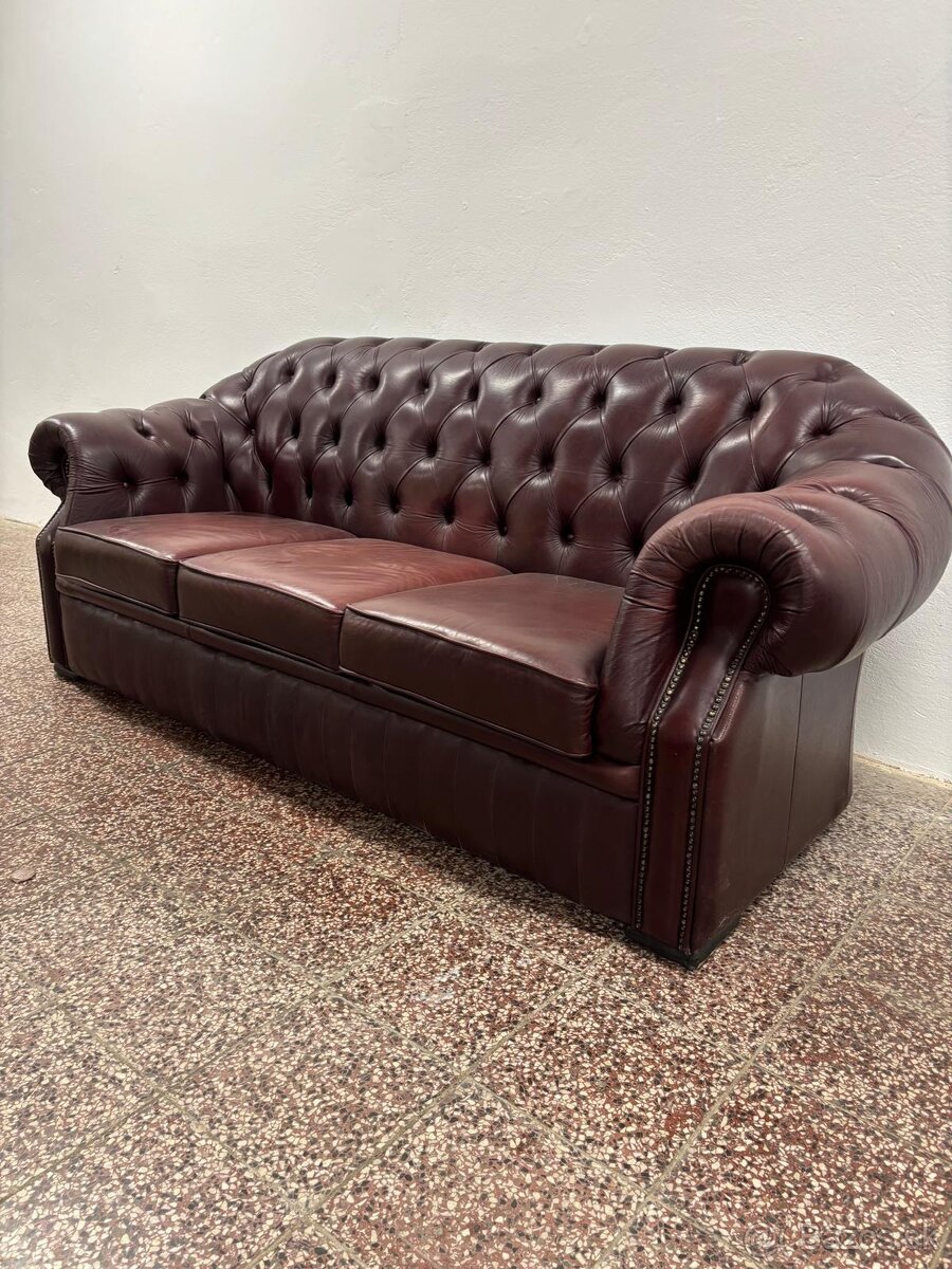 Chesterfield štýl,kožená sedačka tmavobordová 3+1,nerozťaho