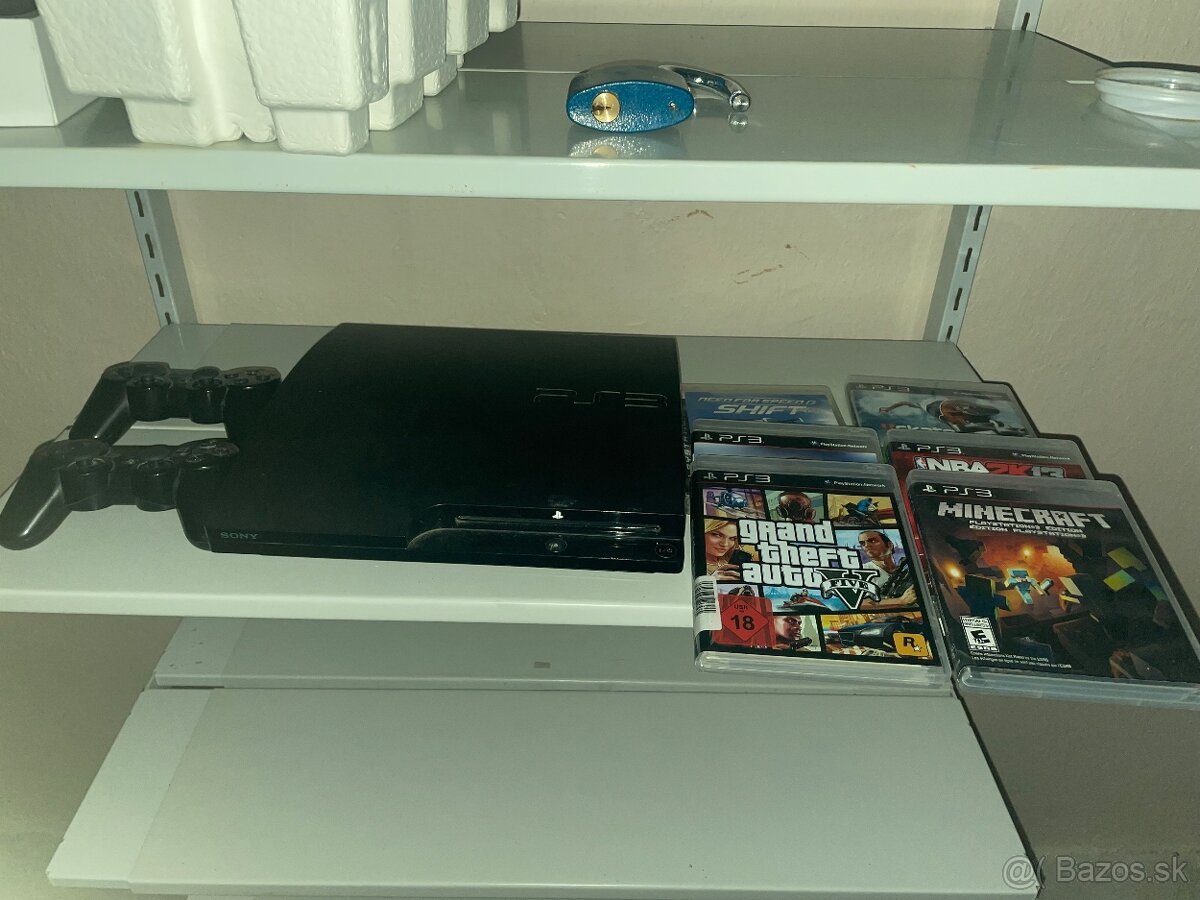 playstation 3 + dva ovladace + hry a tv