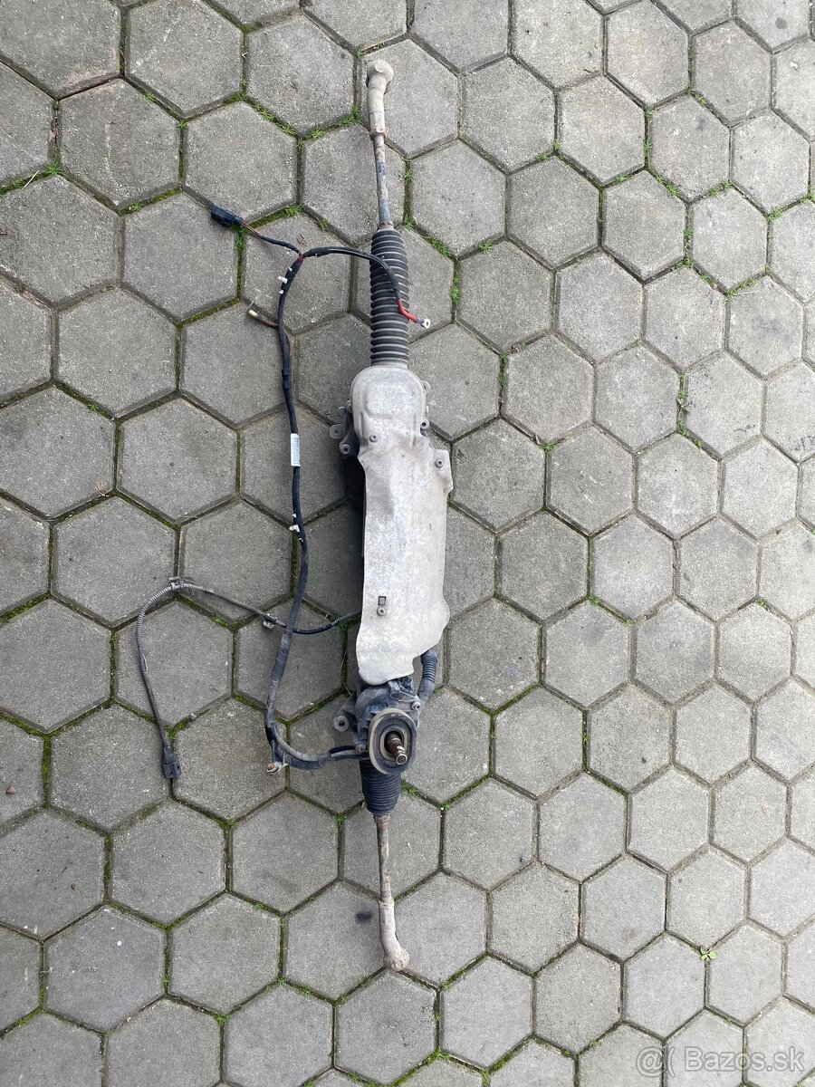 Servoriadenie vw škoda elektrické