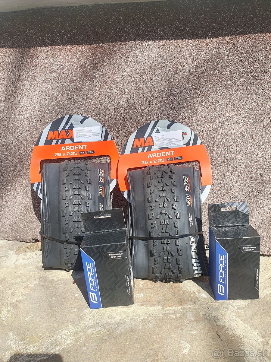 plášte MAXXIS Ardent 26x2.25, duše FORCE Lite 26x2.10-2.40