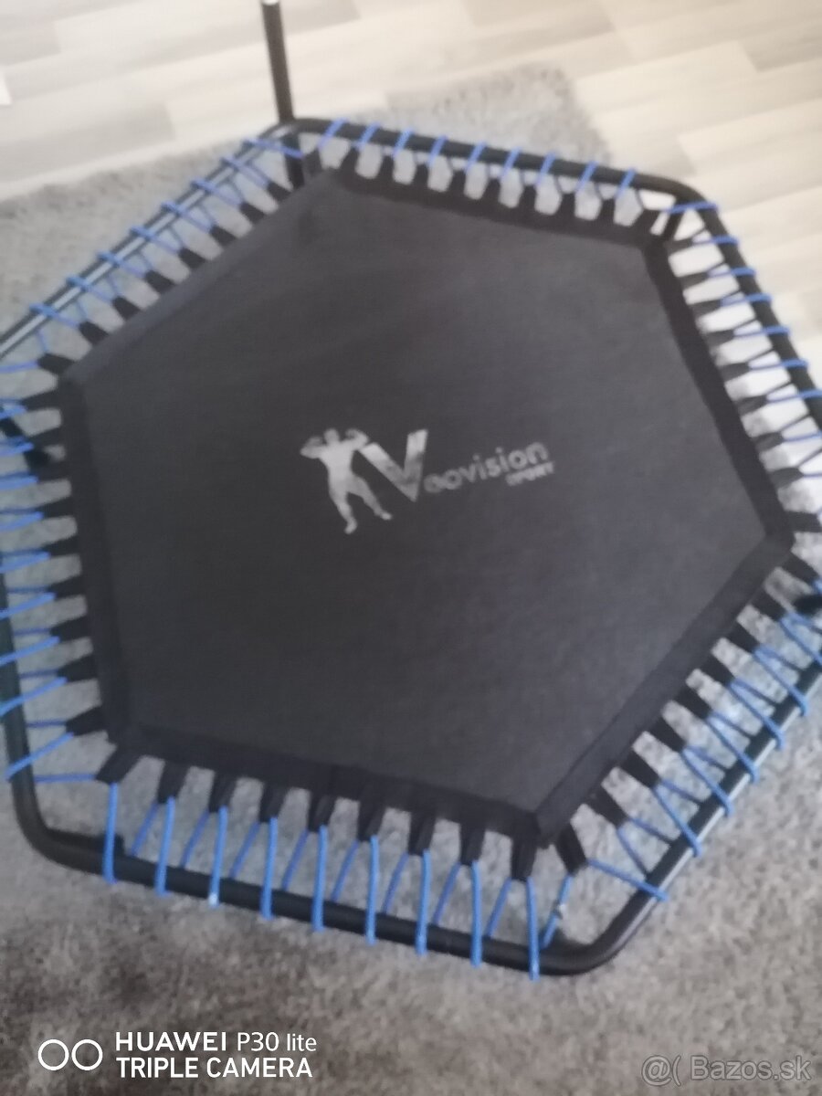 Trampolína
