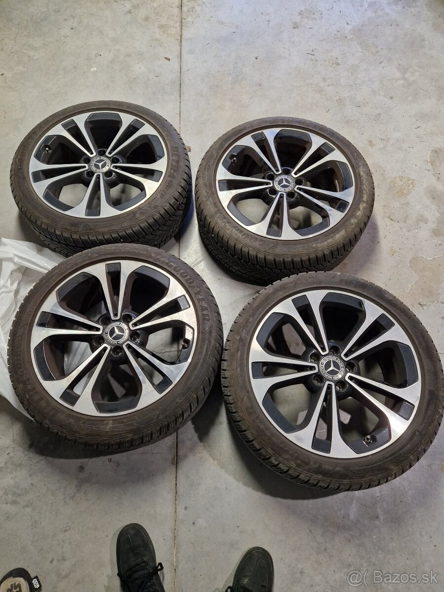 Mercedes disky + pneumatiky R18 Goodyear zimné