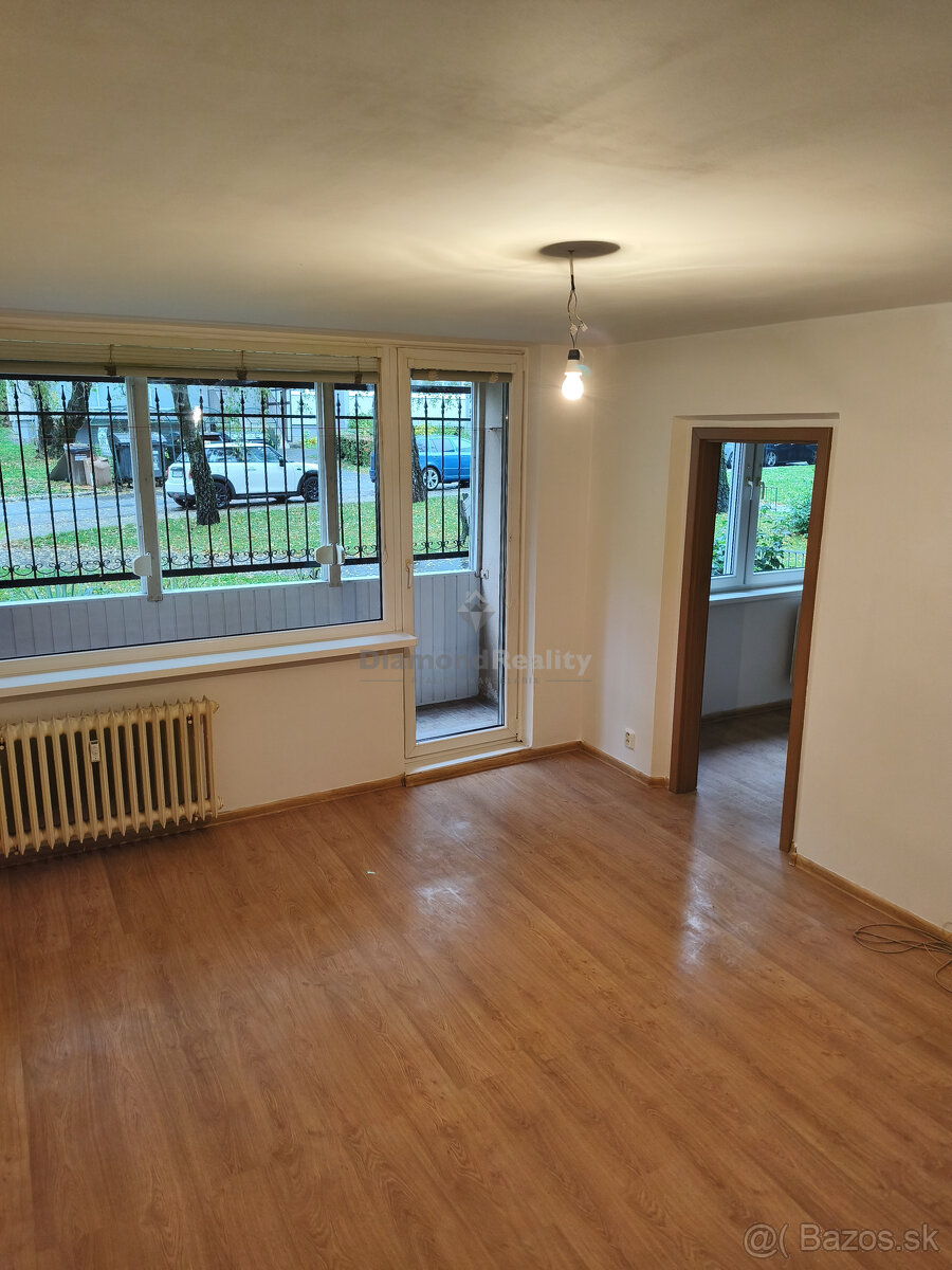 Ponúkame na predaj 2-izbový byt na ulici Rožňavská, KE-Západ