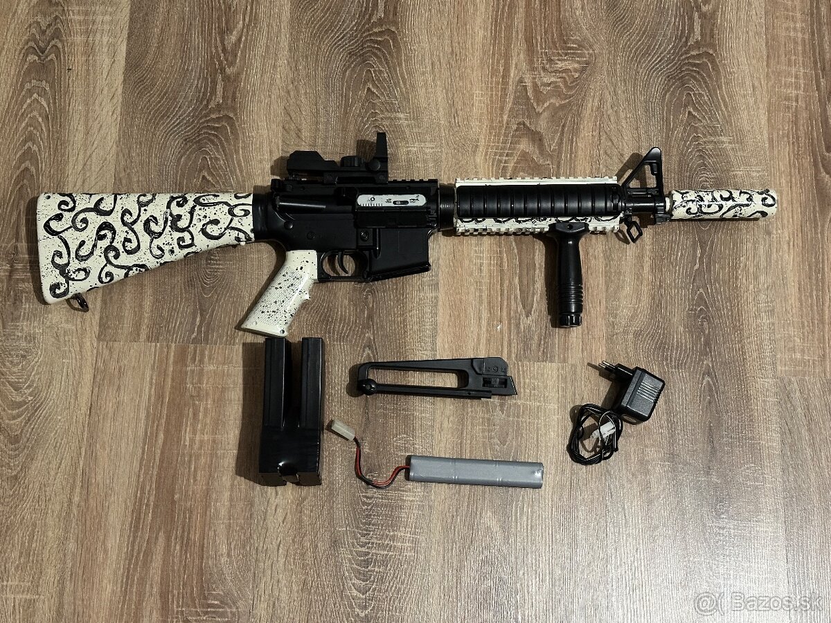 Dlhá airsoftová zbraň M16