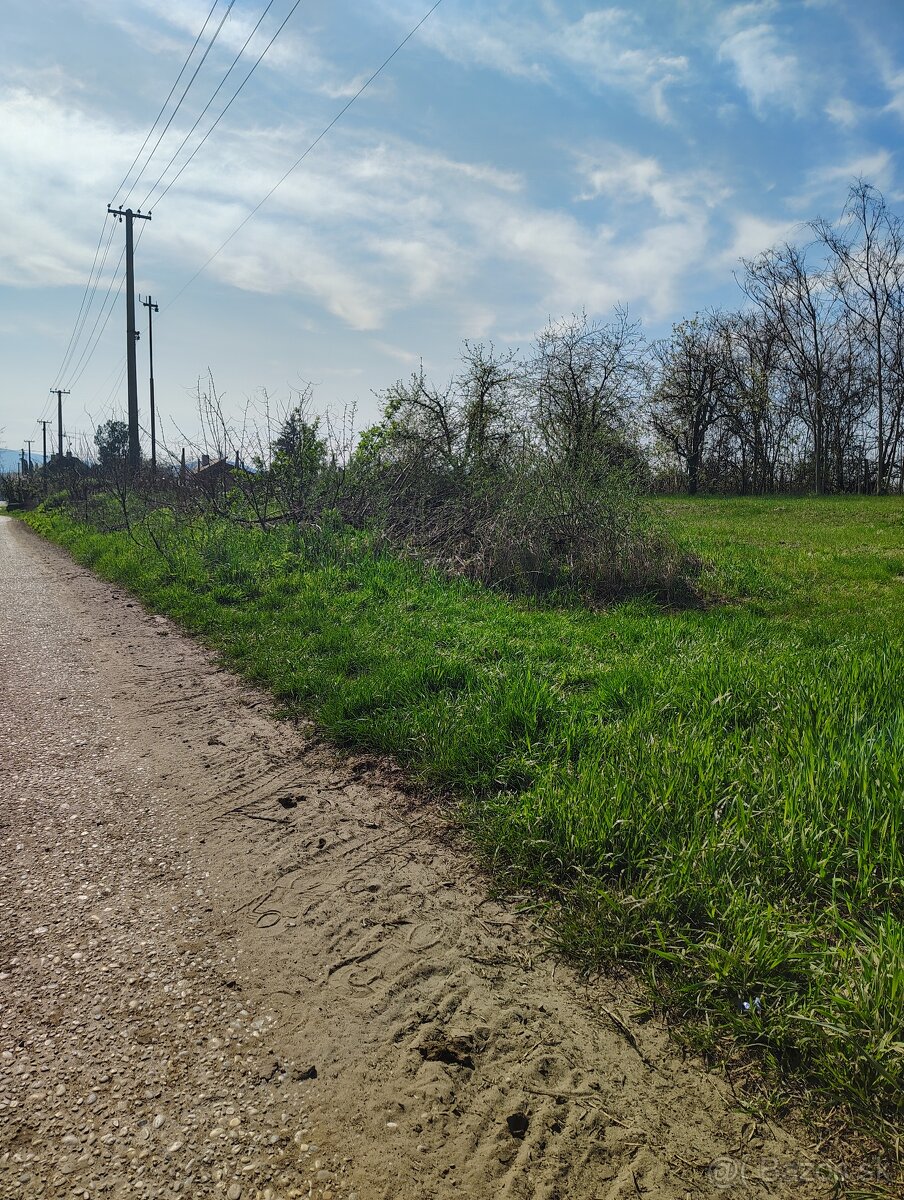 Pozemok v srdci vinárskej obci Moča, KN Lepšia cena
