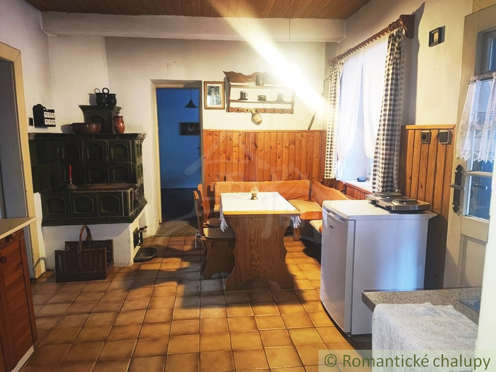 Chalupa alebo dom na bývanie 15 minút od Banskej Bystrice