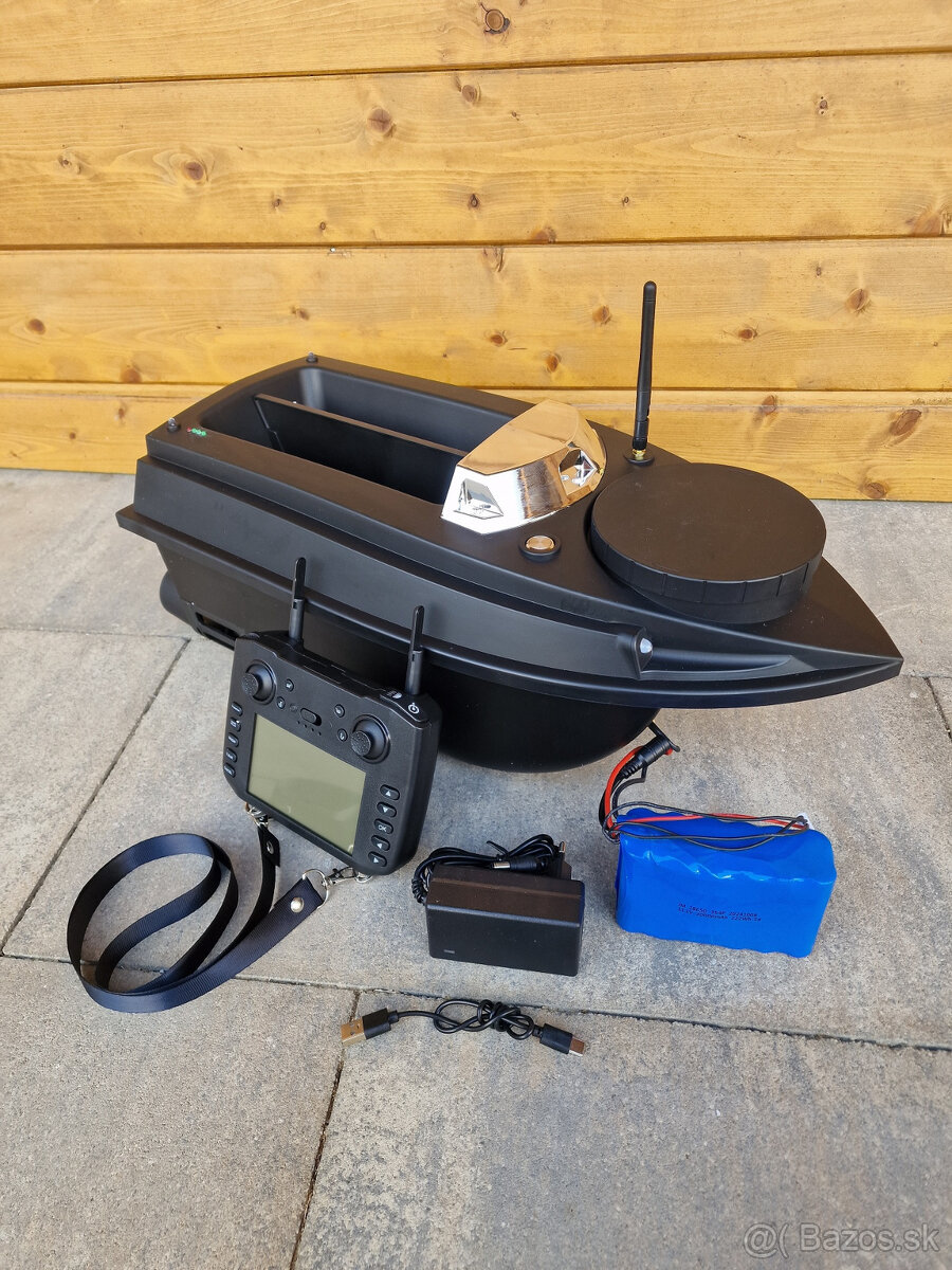 Flytec V030 zavážacia loďka GPS a farbný sonar