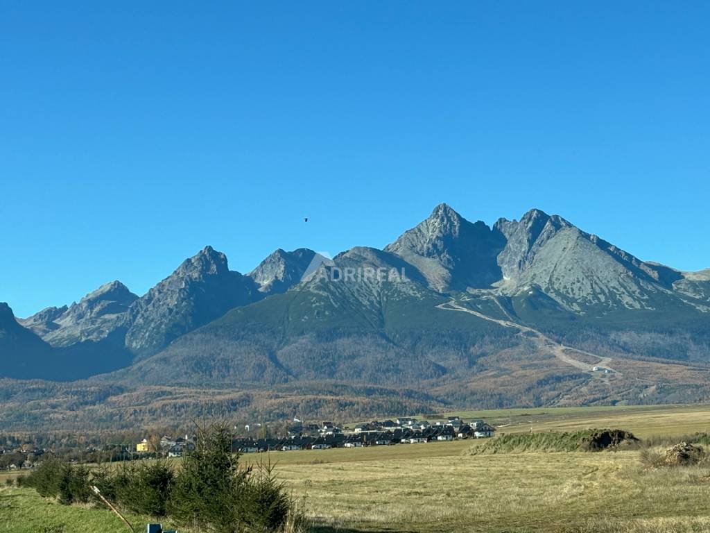 INV. PRÍLEŽITOSŤ:Chata s pozemkom 713m2;St. Lesná - V. TATRY