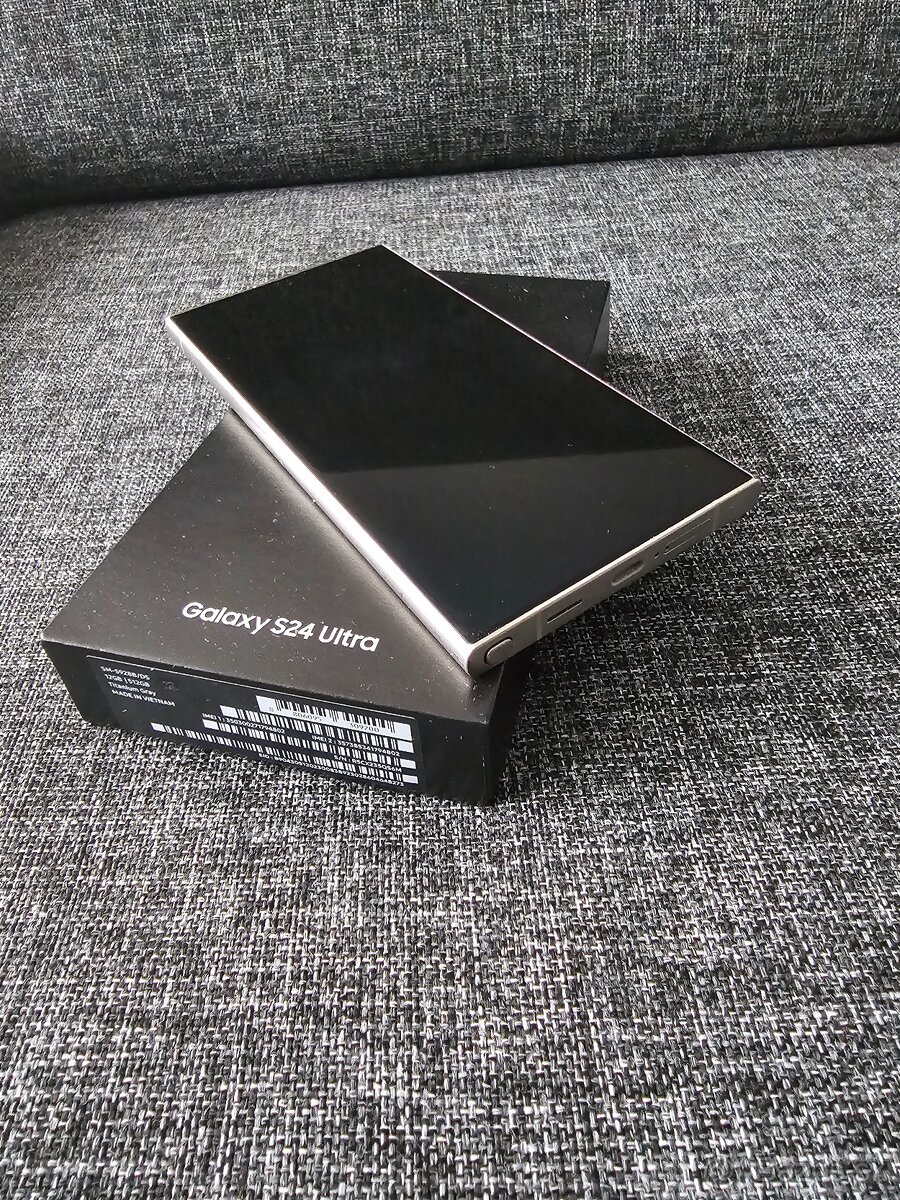 Samsung galaxy S24 ultra 12/512GB