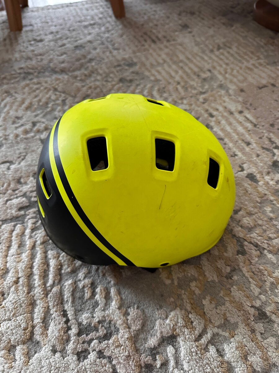 Detská cyklistická prilba B-Twin