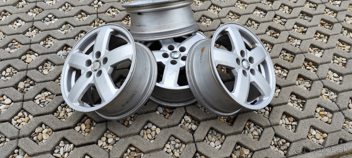 Predám hliníkové disky 5x100 r15 6Jx15H2 ET38 Originál škodo