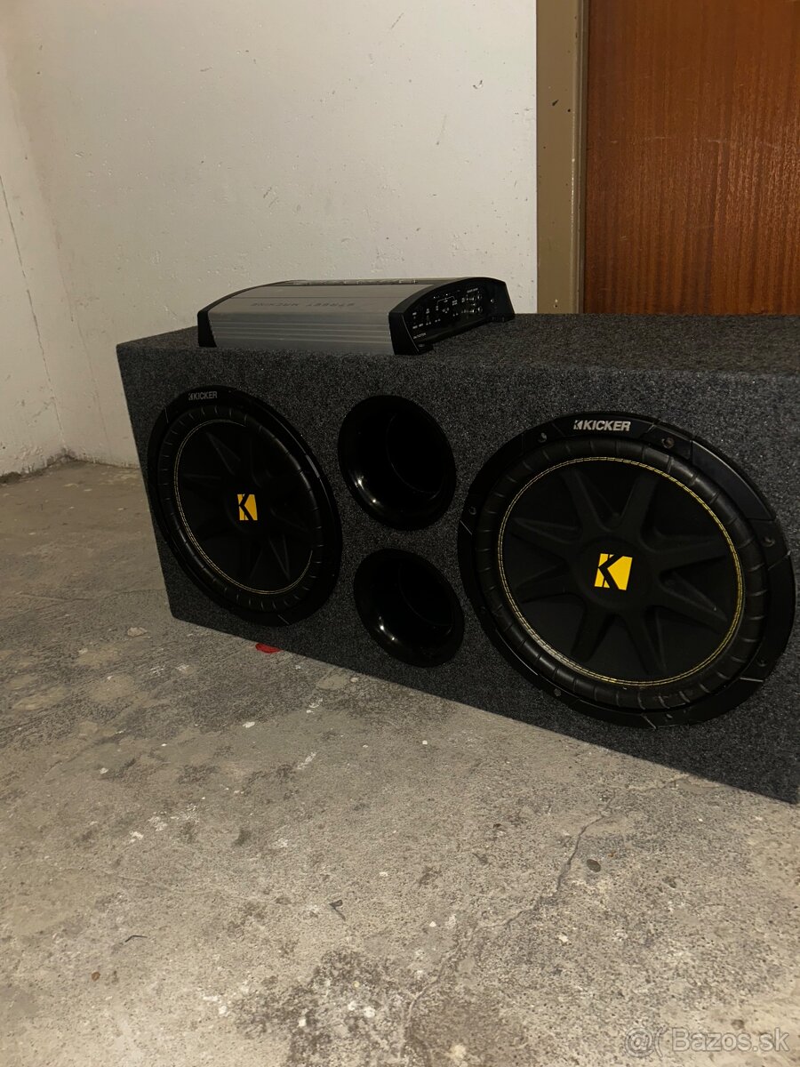 Subwoofer značky Kicker