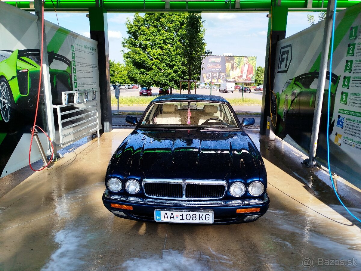 JAGUAR XJ 6