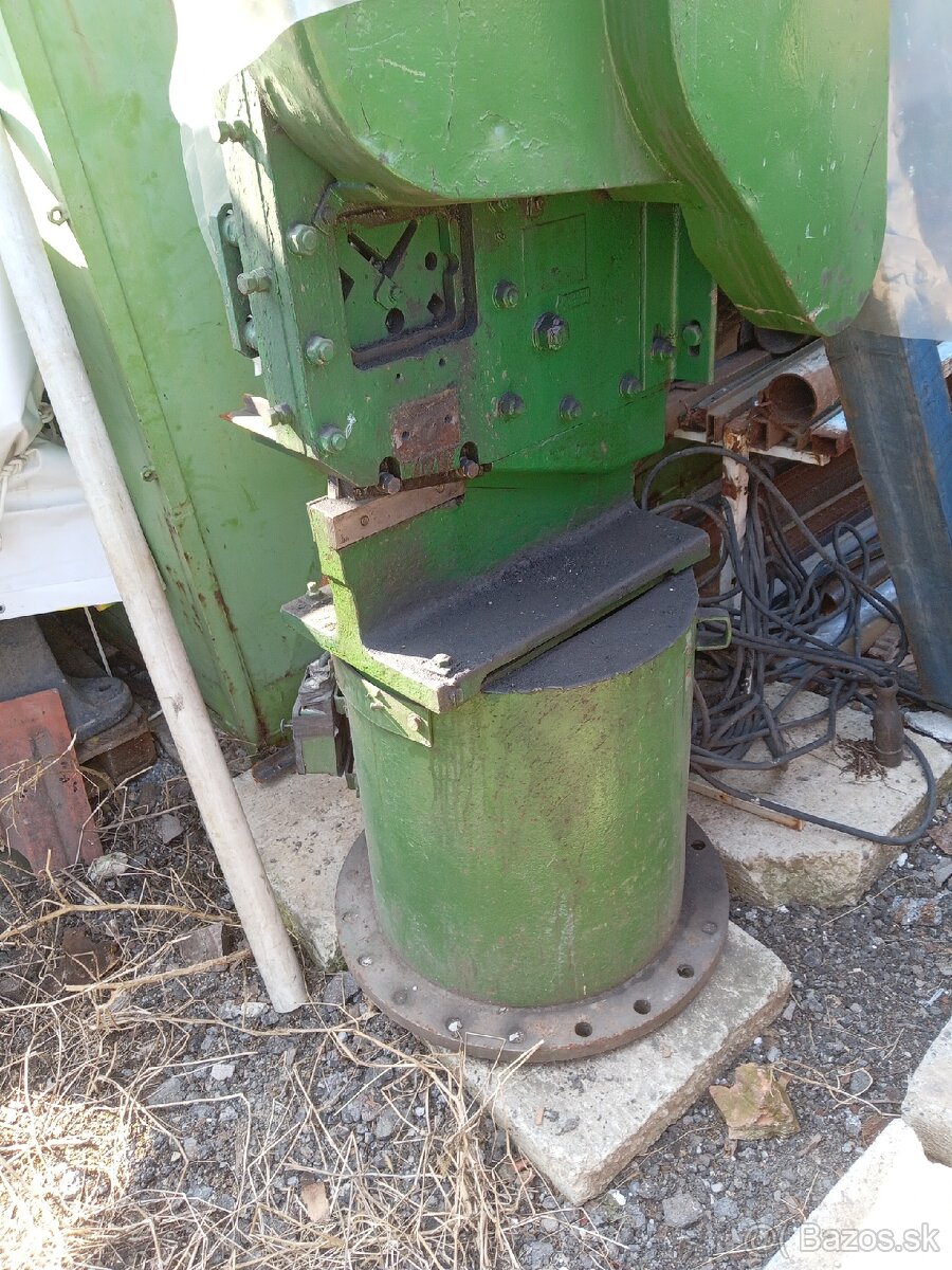 Elektrické noznice
