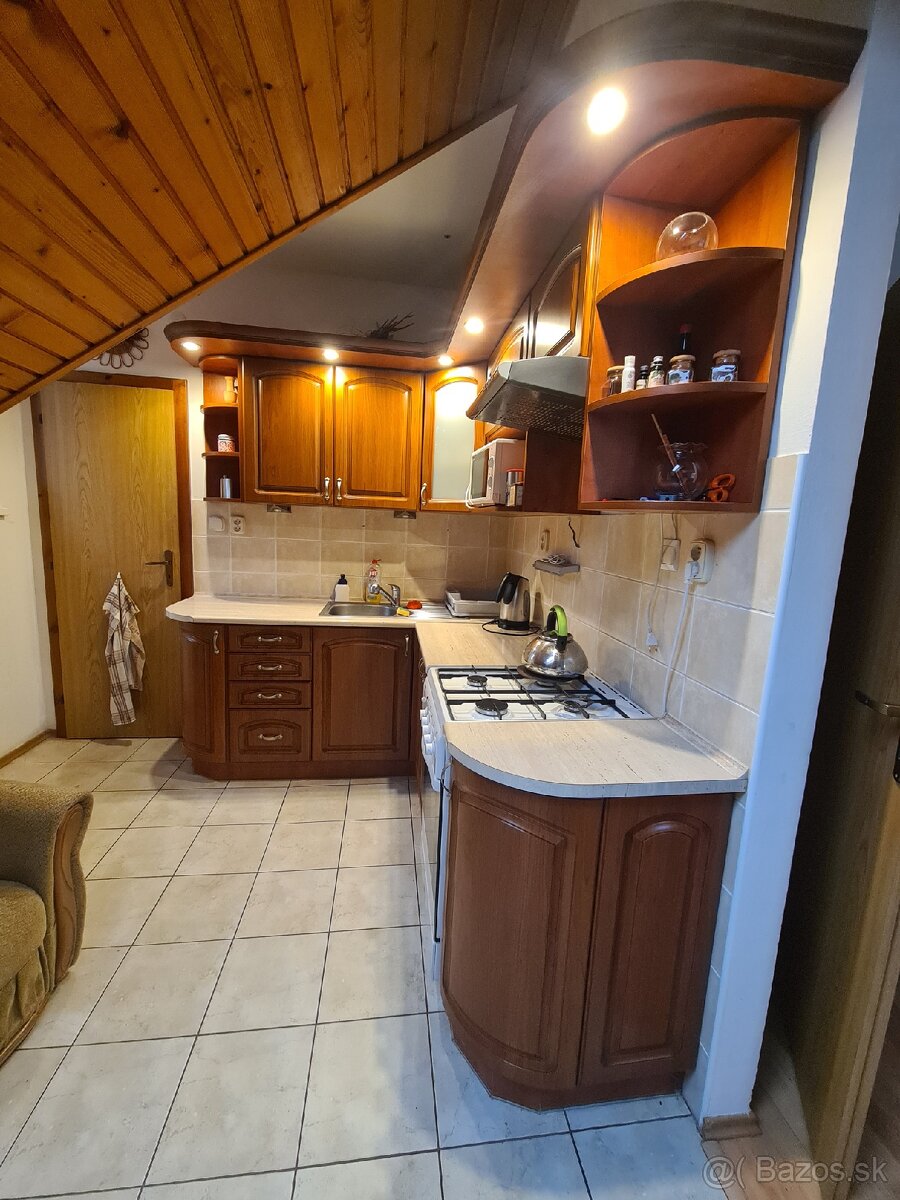 Kuchynská linka 185x212cm