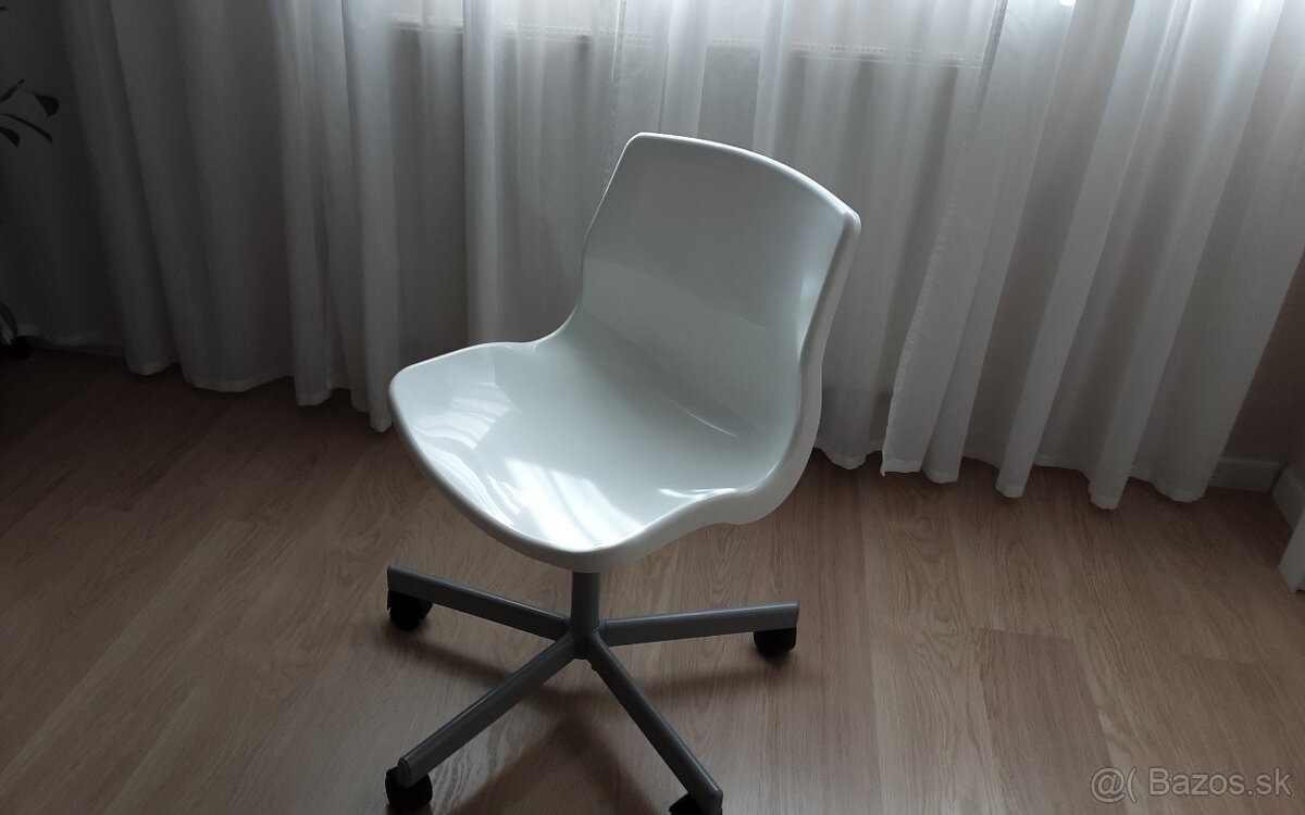 Detská otočná stolička IKEA