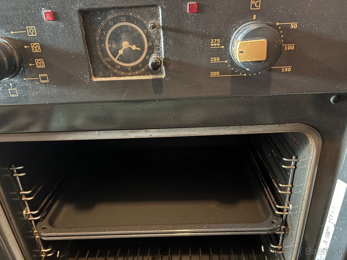 Vstavaná rúra Elektrolux