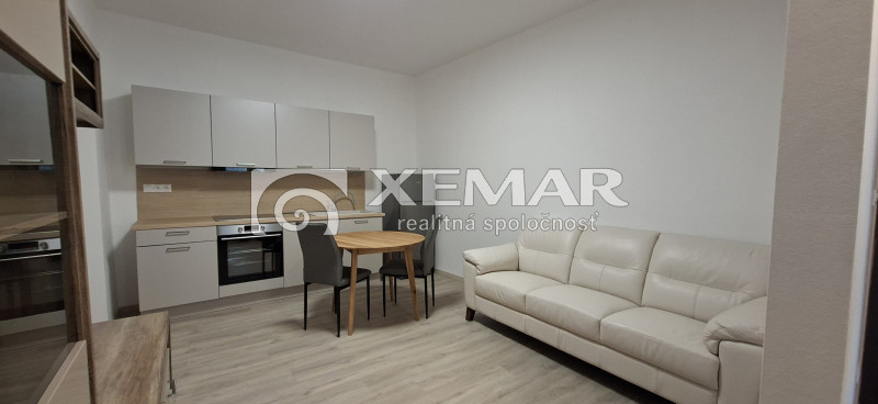 Na prenájom 2 izbový byt v Banskej Bystrici