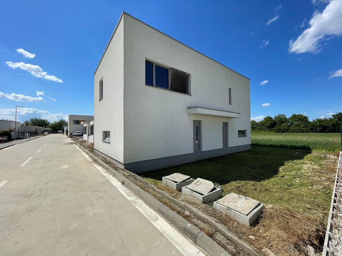 Na predaj dve 3-izbové bytové jednotky, iba 5km od Piešťan