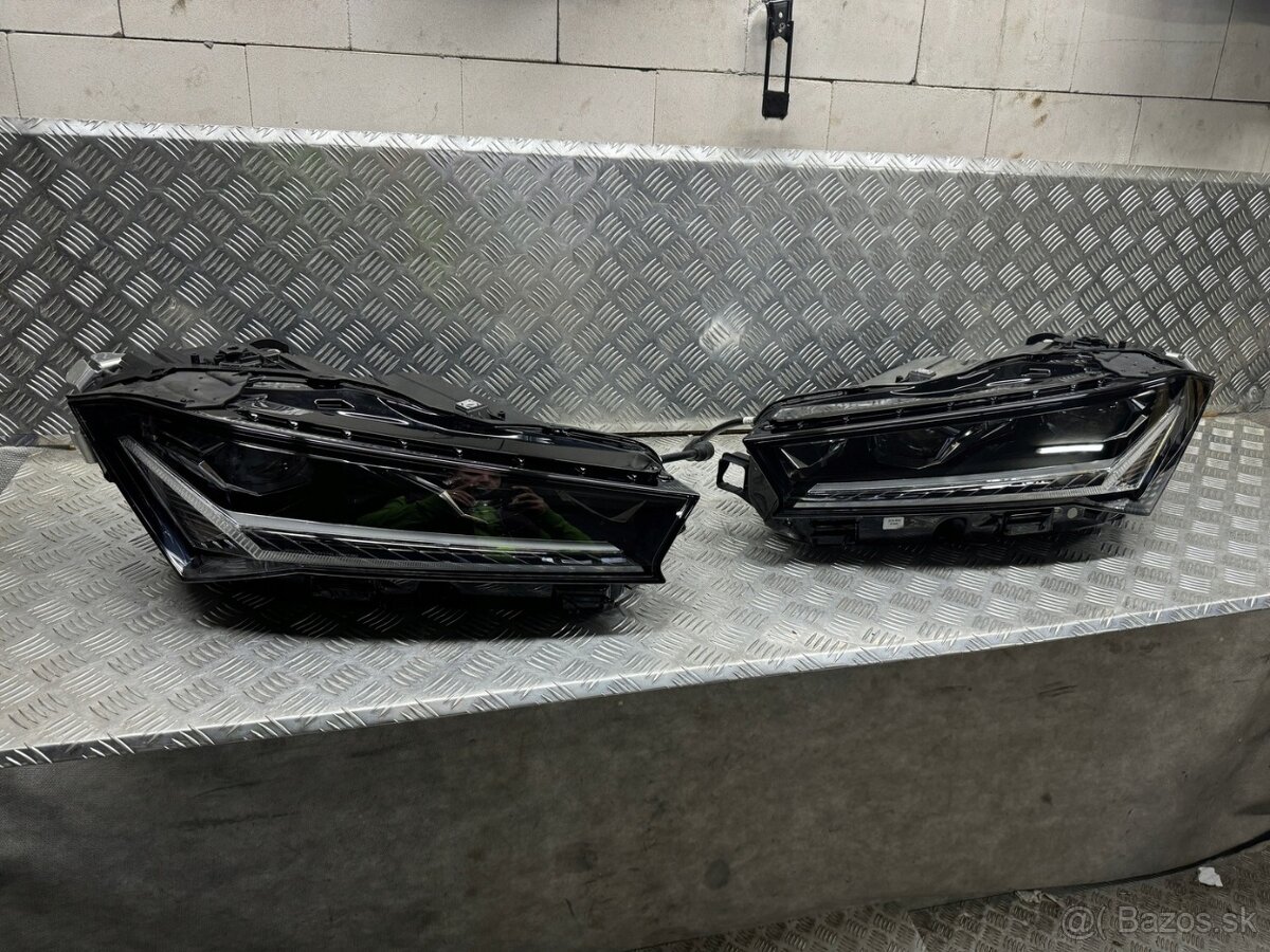 Škoda Superb 4 full led matrix presne svetla 3P1