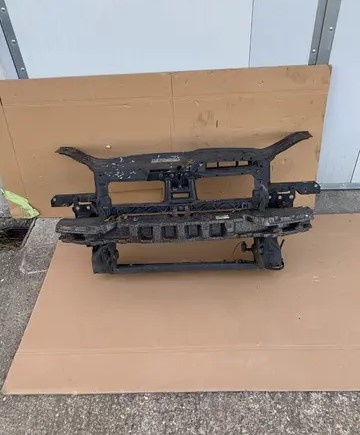 Chladicova stena vw golf 5 V combi jetta vyztuha