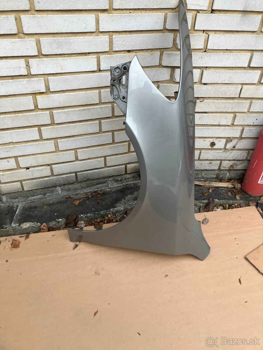 predni blatnik skoda octavia 2 II levy 9202