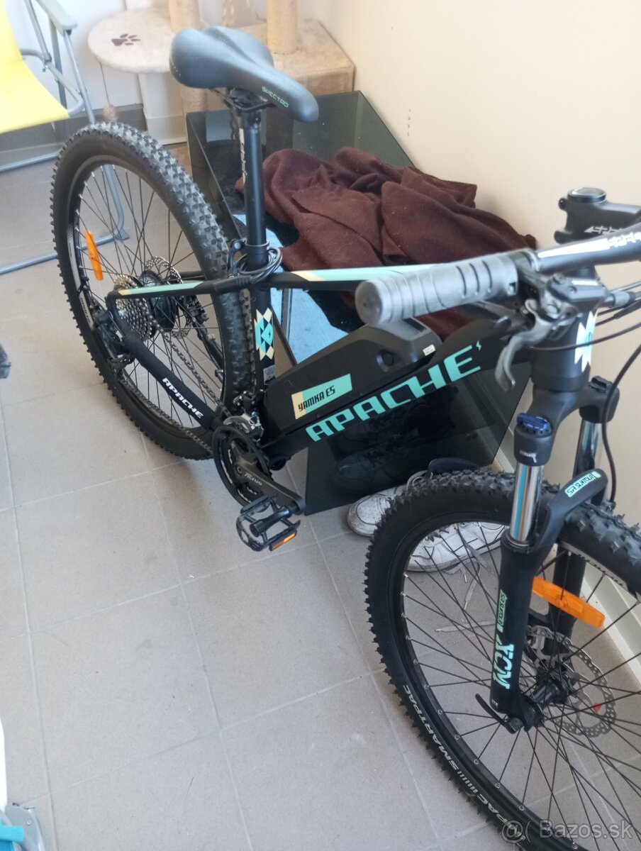 Damsky elektricky bycikel