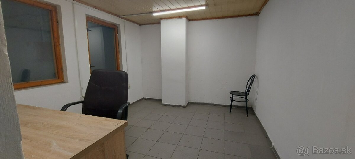 Komerčný priestor na prenájom · 996.87 m² · Košice