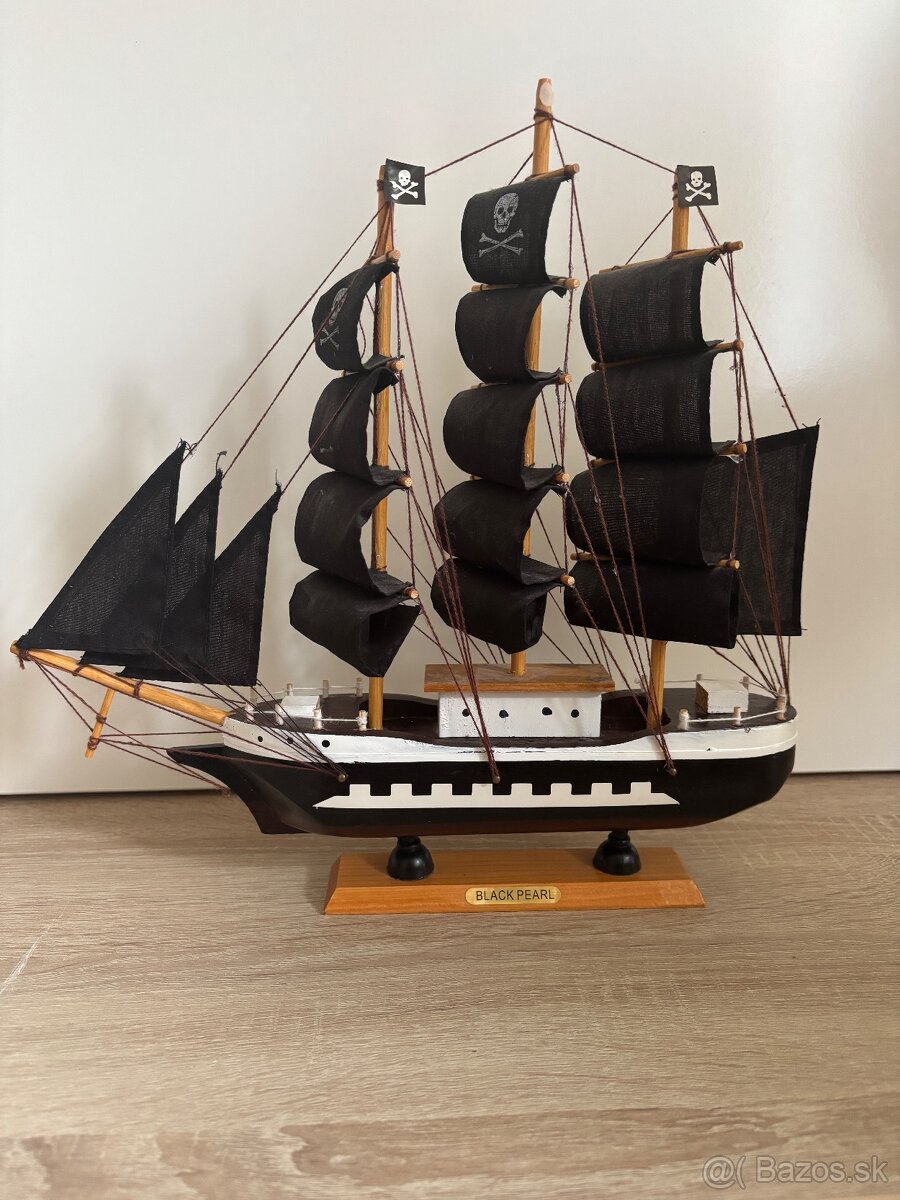 Model lode Black Pearl