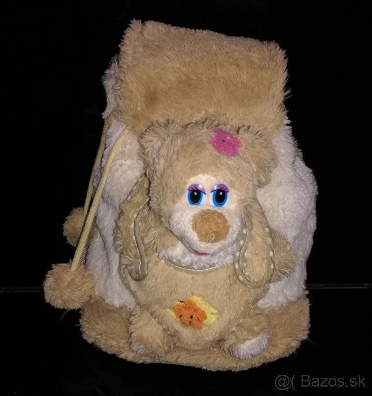 Detský batoh s hračkou - medvedíkom