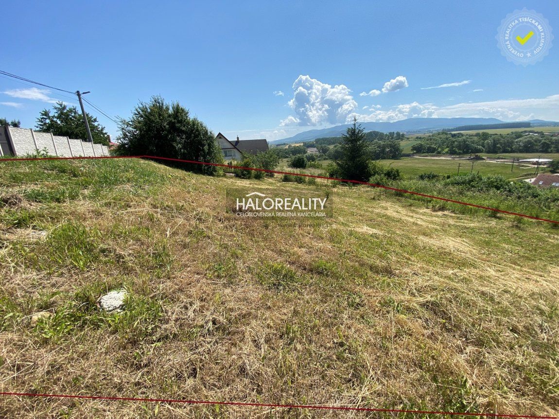 HALO reality - Predaj, pozemok pre rodinný dom 766 m2 Fint