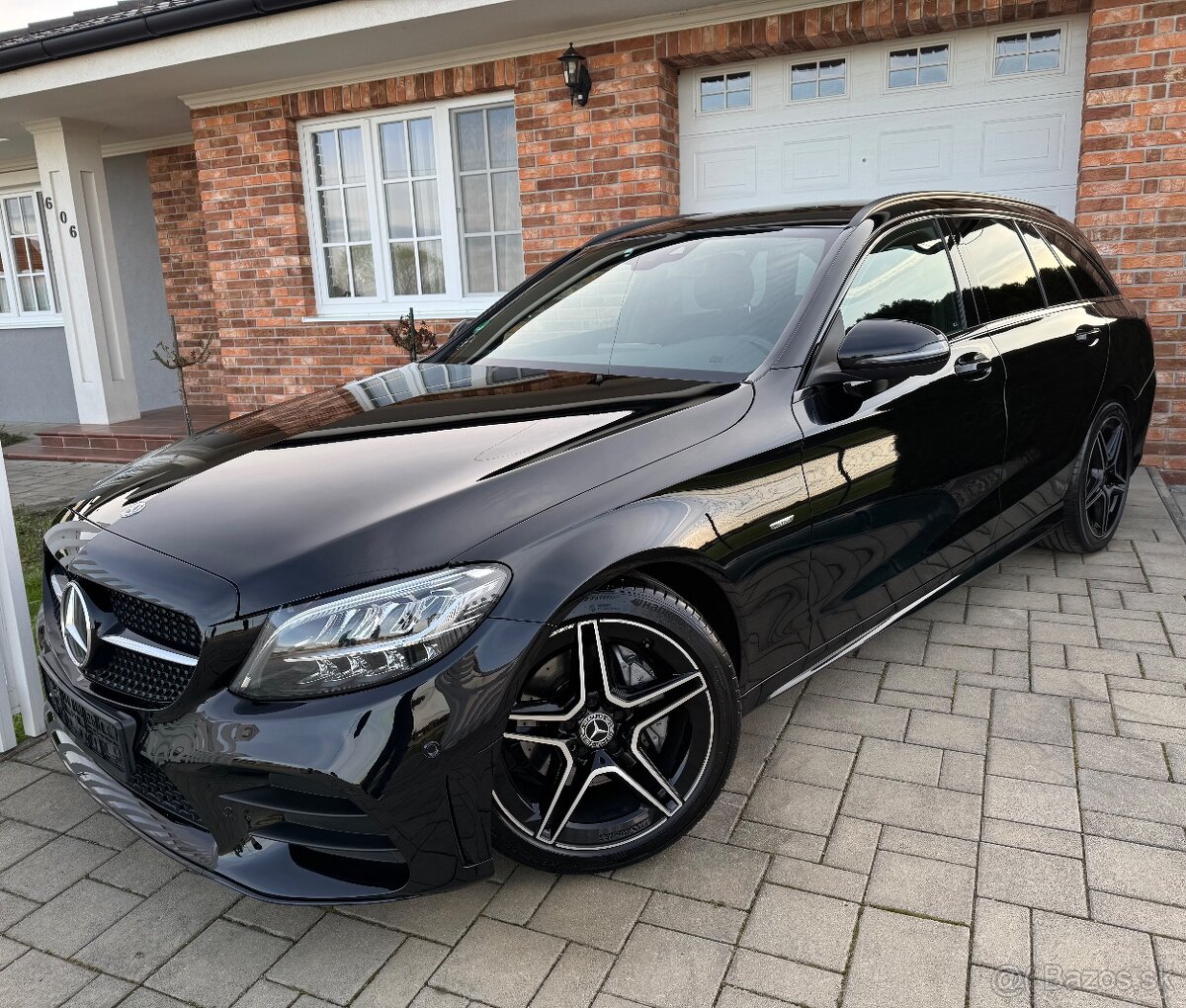 Mercedes-Benz C220D T AMG-Line + Night Edition