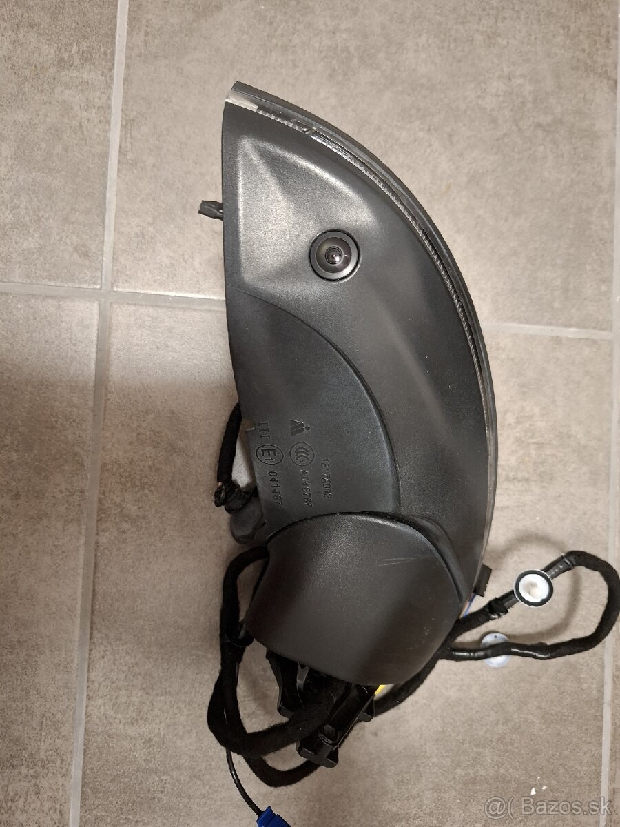 Práve spätné zrkadlo RS6 2023