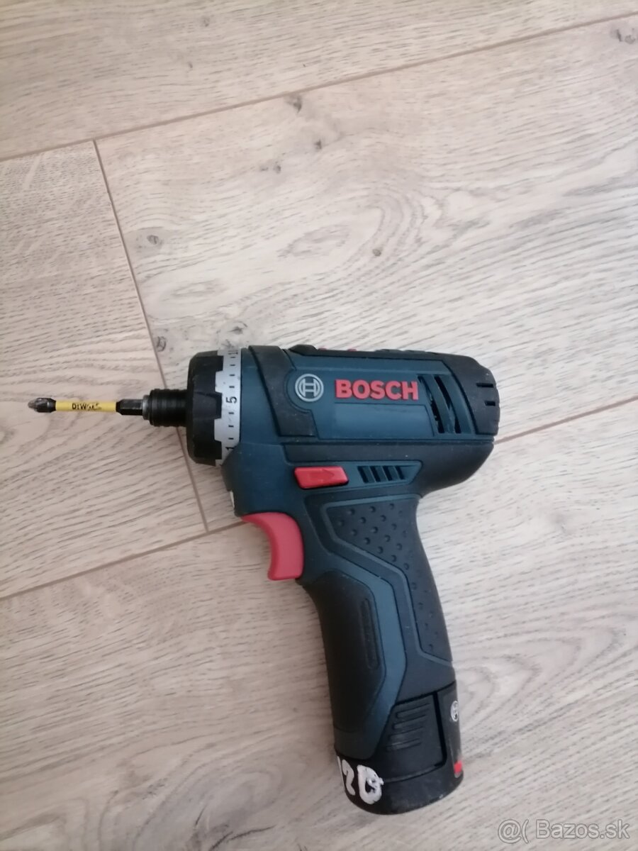 NOVY Aku rázovy utahovak,, BOSCH GSR 10,8 LI--50€-