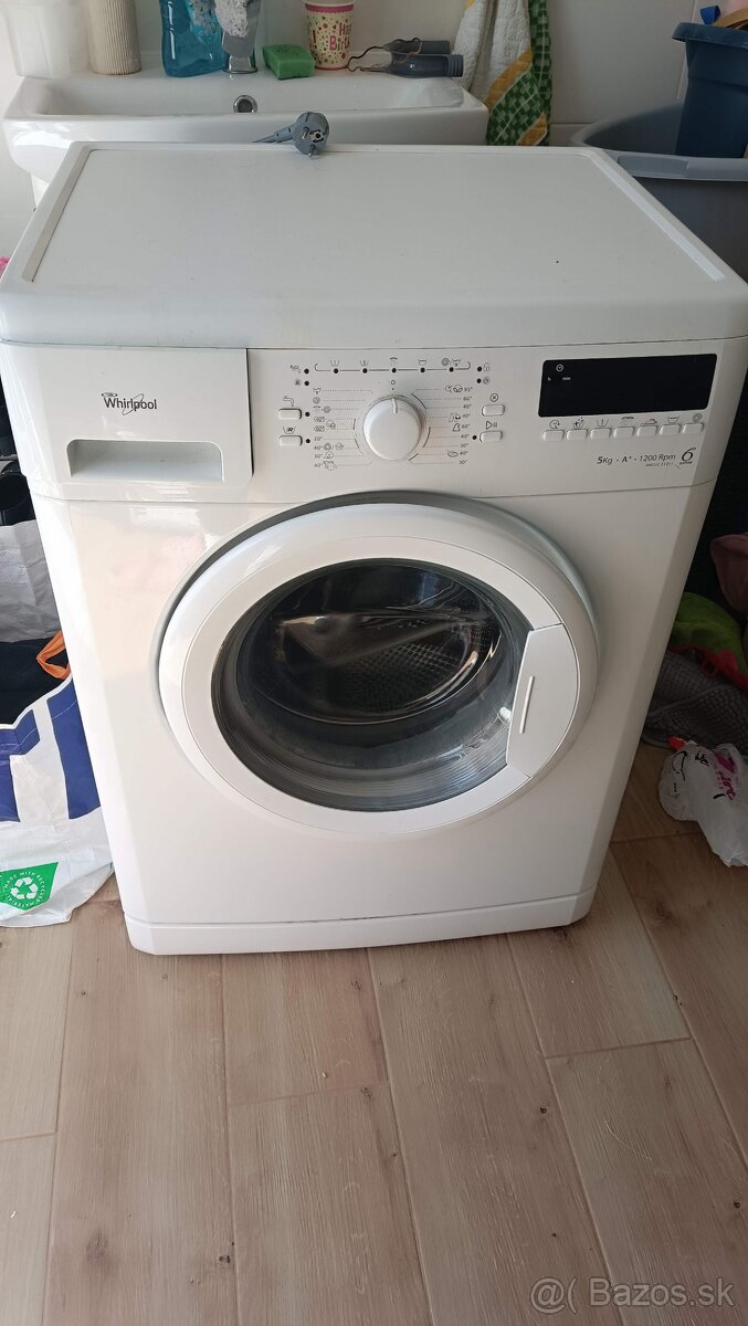 pracka whirlpool