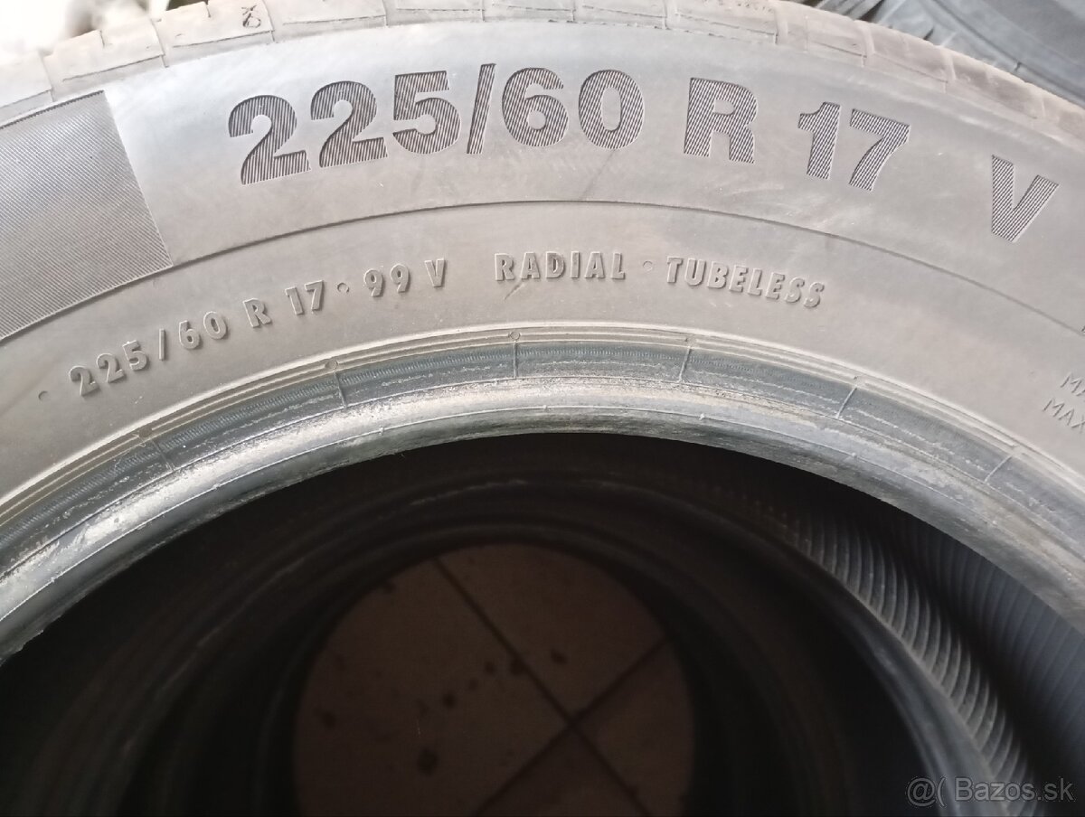 225/60R17 V