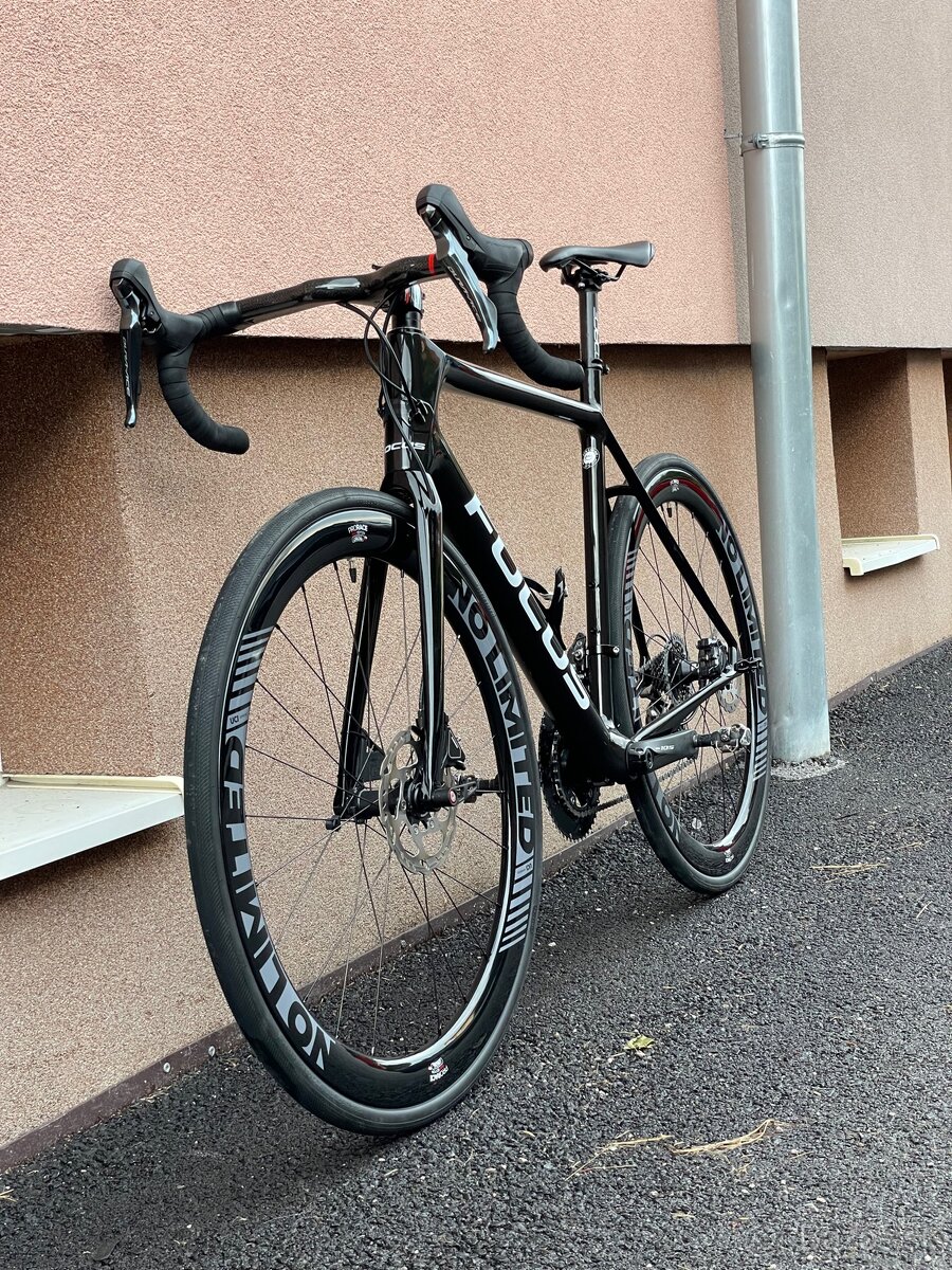 Focus izalco race