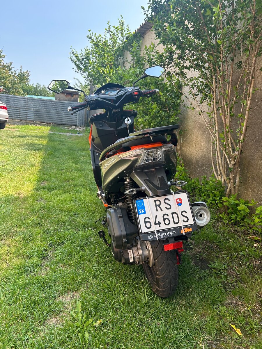 Predám scooter 125cm3