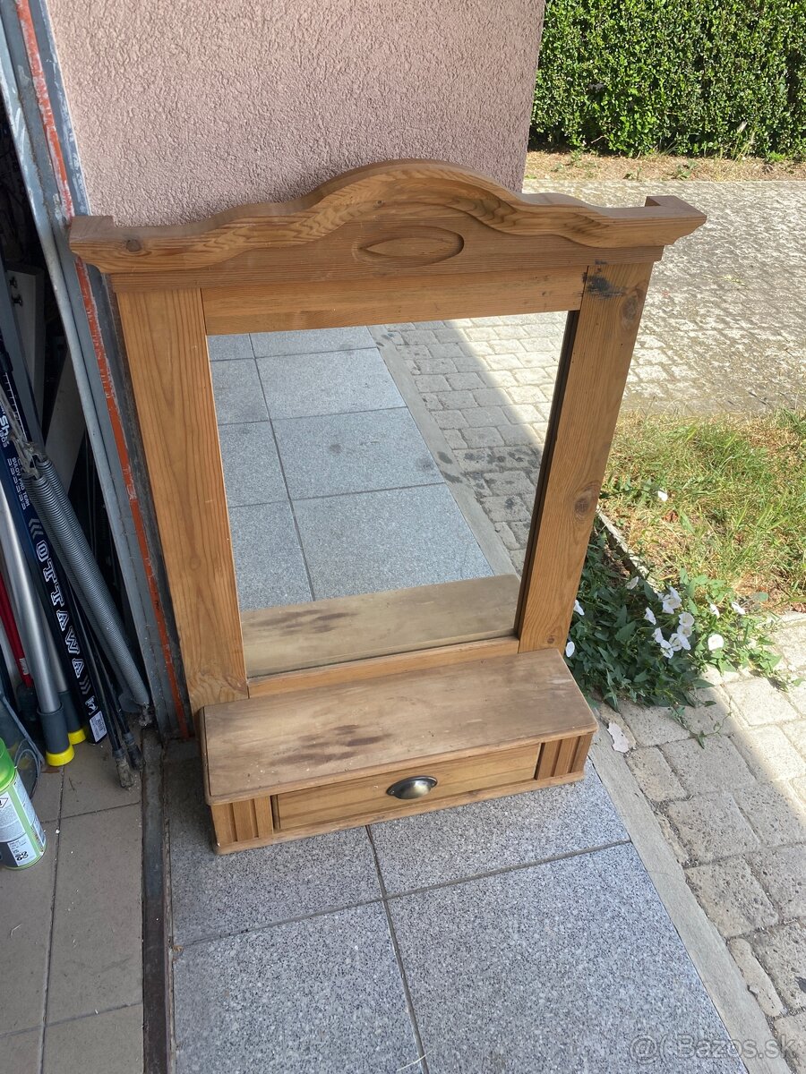 Zrkadlo drevené Kozmetické 70x95cm renovacia nábytok