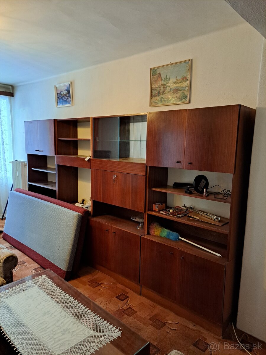 Obývacia stena
