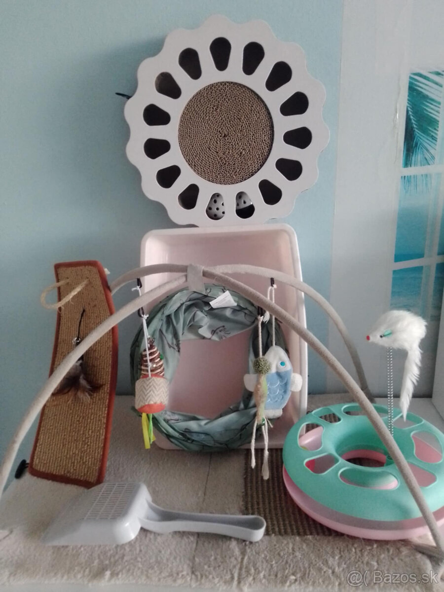 Predám 7- dielny set pre mačky vrátane "hracieho centra".