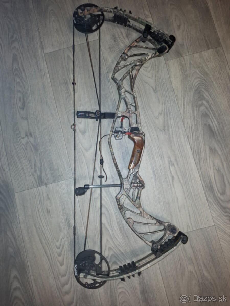 Kladkovy luk LH Hoyt pro defiant