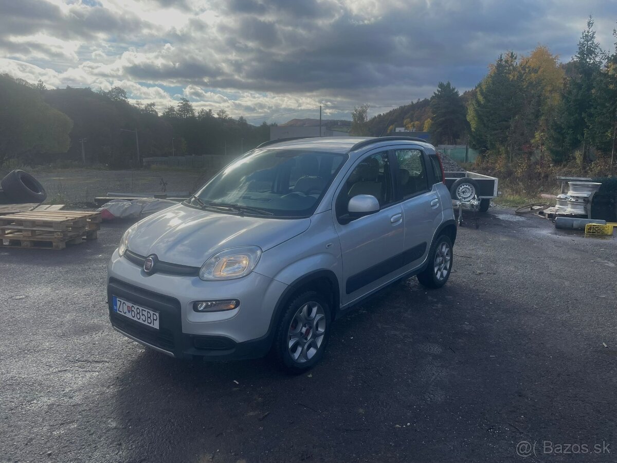 Fiat Panda 4x4 Twin Turbo 0.9L (2015)