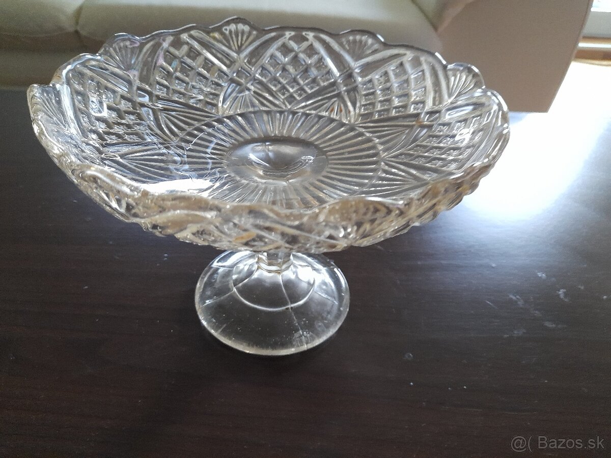 Misa na stopke sklená