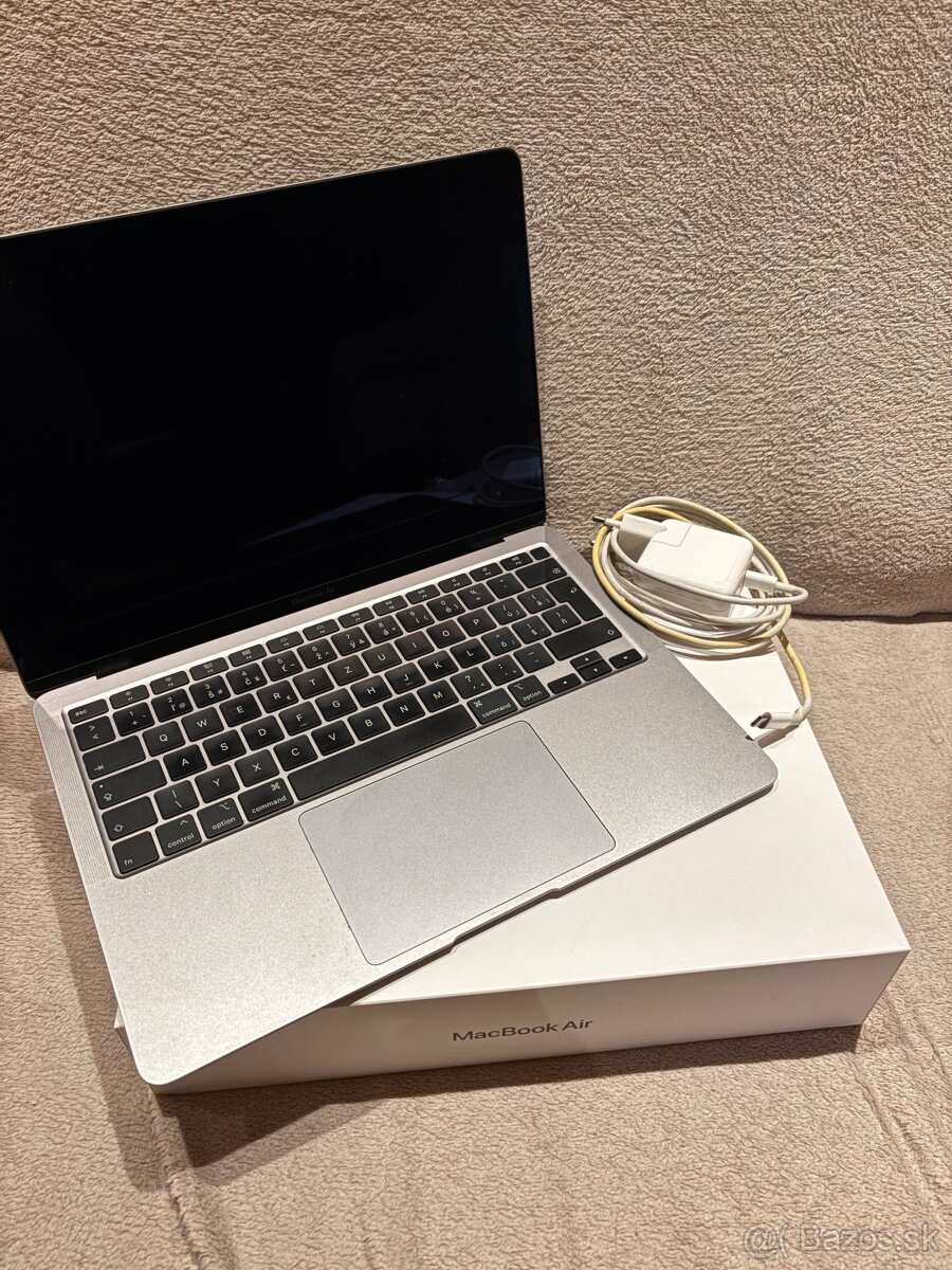 MacBook Air 13” (2020)
